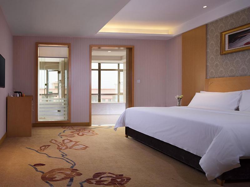 Vienna 3 Best Hotel Dongguan Liaobu Veicle City ภายนอก รูปภาพ