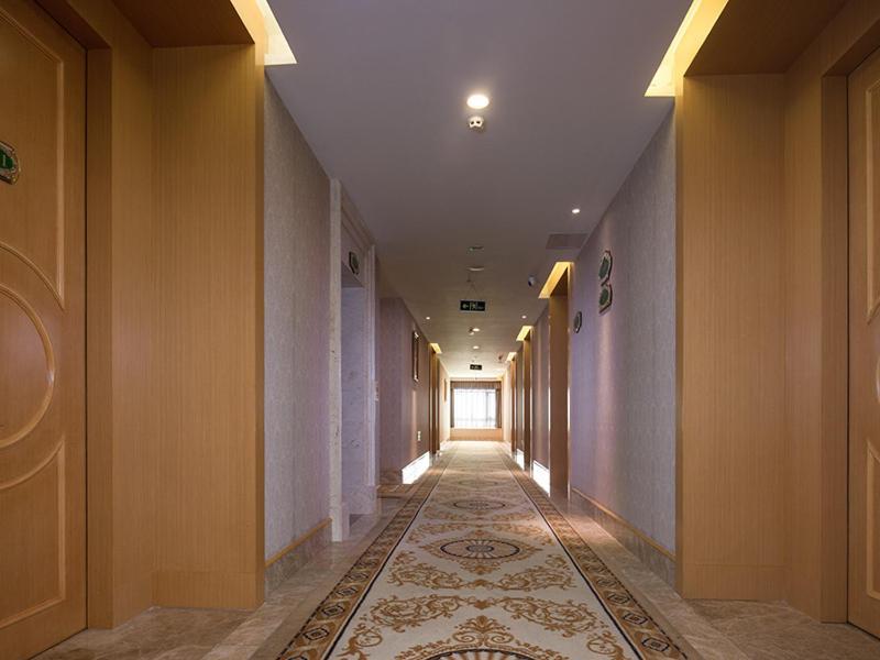 Vienna 3 Best Hotel Dongguan Liaobu Veicle City ภายนอก รูปภาพ